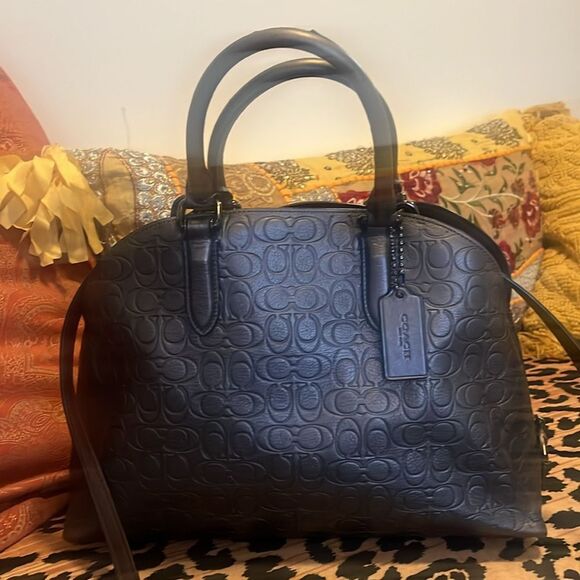 Gorgeous Metallic Quinn Coach - Picture 3 of 10